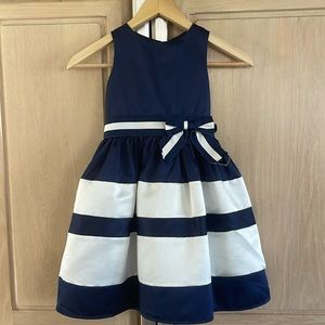 2 for $20 Girl’s dress size 5